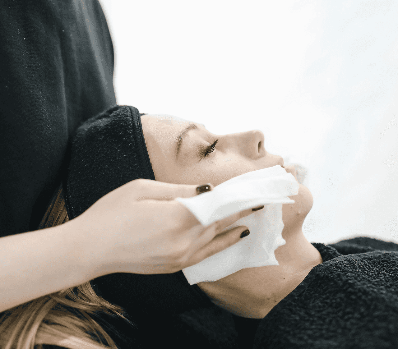 Neuromodulator (Botox / Xeomin)